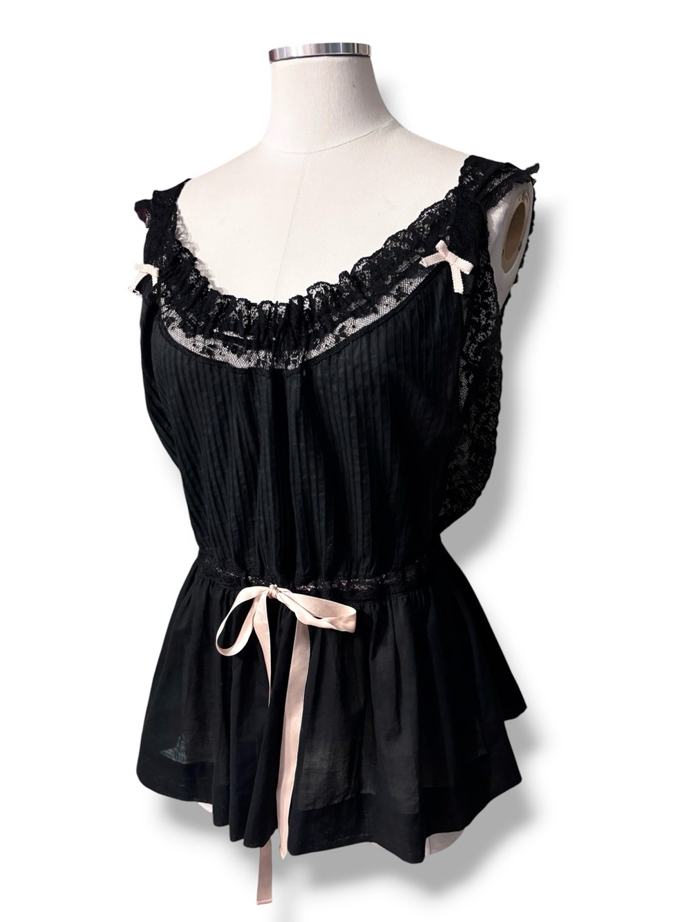 JILL STUART Black Cotton & Lace Camisole Pintuck Detail Satin Ribbon Waist Tie